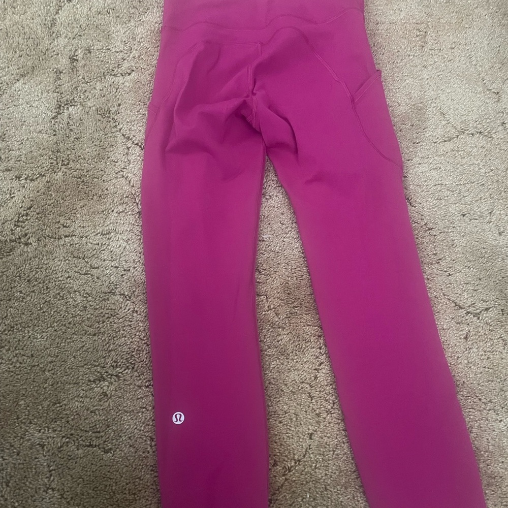 Lululemon size 4 all the right Places High Rise Crop 23”